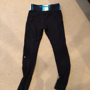 Lululemon black leggings size 6
